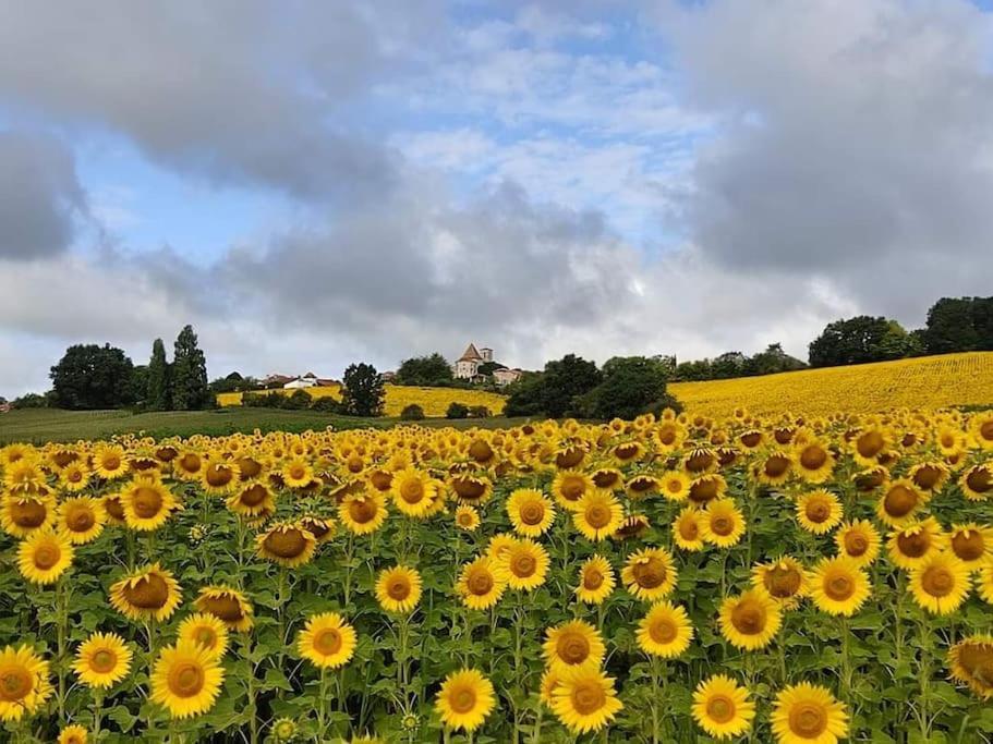 Gite L' Arbre De Vie Les Essards  Kültér fotó